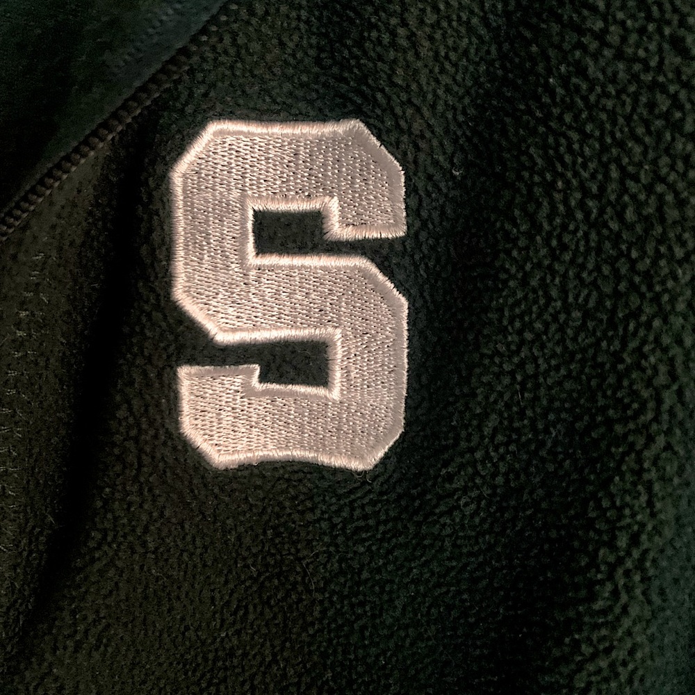 Spartan fleece pullover. Zipper front. Gently used